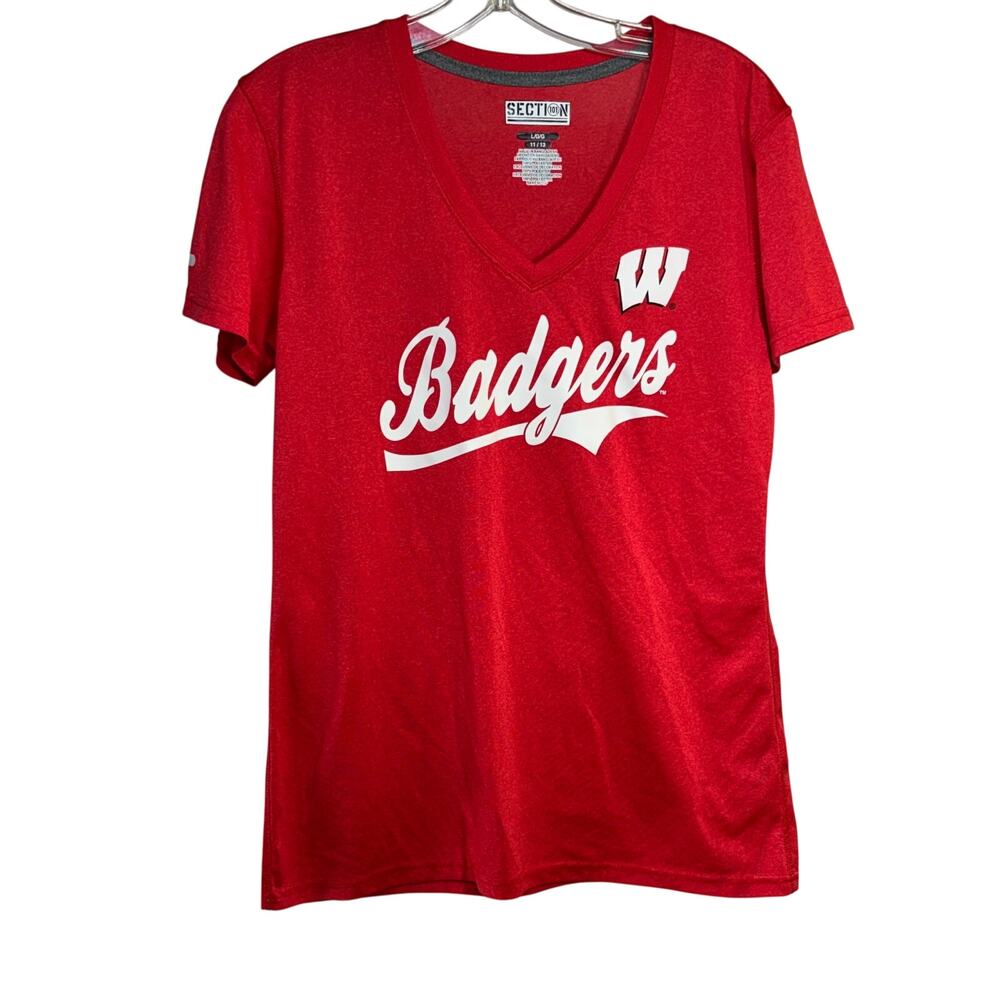 Wisconsin Badgers Junior LG 11-13 T-Shirt V-Neck Polyester Red Section 101 NCAA